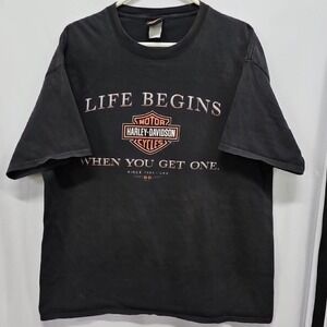 HarleyDavidson TShirt Mens XL Black Life Begins When You Get One 2011RK Stratman